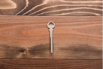 中古　民芸縦長引き出し