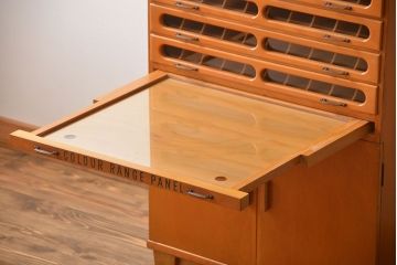 ヴィンテージ家具　イギリスビンテージ　大きな縦型小引き出し(糸ケース)