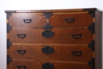 中古　木目の美しい民芸衣装箪笥