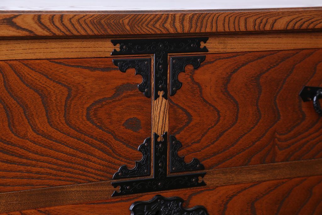 中古　木目の美しい民芸衣装箪笥