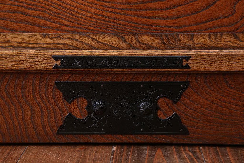 中古　木目の美しい民芸衣装箪笥