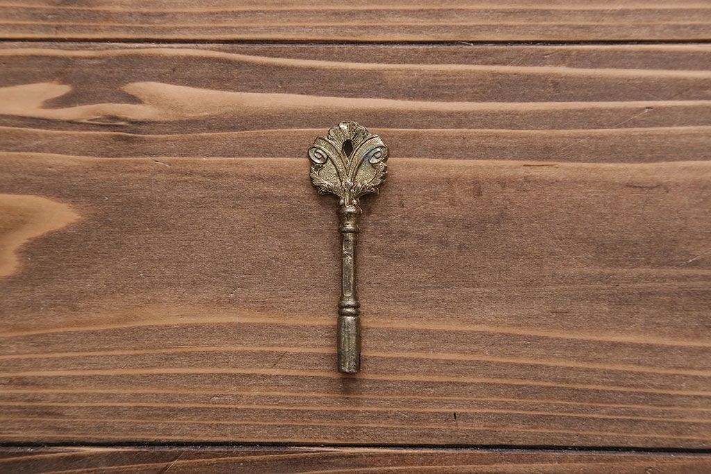 中古　木目の美しい民芸衣装箪笥