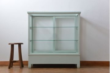 アンティーク家具　アンティーク 引き出し付きペイントガラスケース(ショーケース)