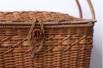 アンティーク雑貨　アンティーク　レトロな小振りのバスケット