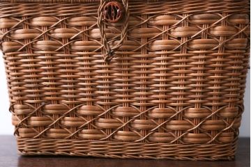 アンティーク雑貨　アンティーク　レトロな小振りのバスケット