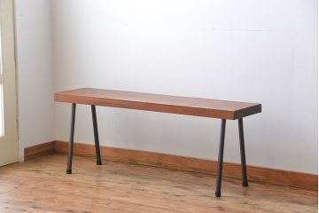レトロ家具　昭和レトロ 天板一枚板　古材を使った鉄脚ベンチ(1)