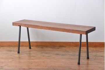 レトロ家具　昭和レトロ 天板一枚板　古材を使った鉄脚ベンチ(1)