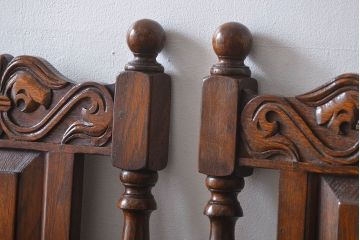 アンティーク家具　イギリスアンティーク 豪華絢爛!オーク材　彫刻の美しいダイニングチェア2脚セット(4)