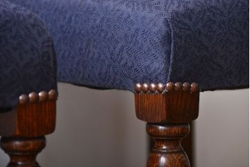 アンティーク家具　イギリスアンティーク 豪華絢爛!オーク材　彫刻の美しいダイニングチェア2脚セット(4)