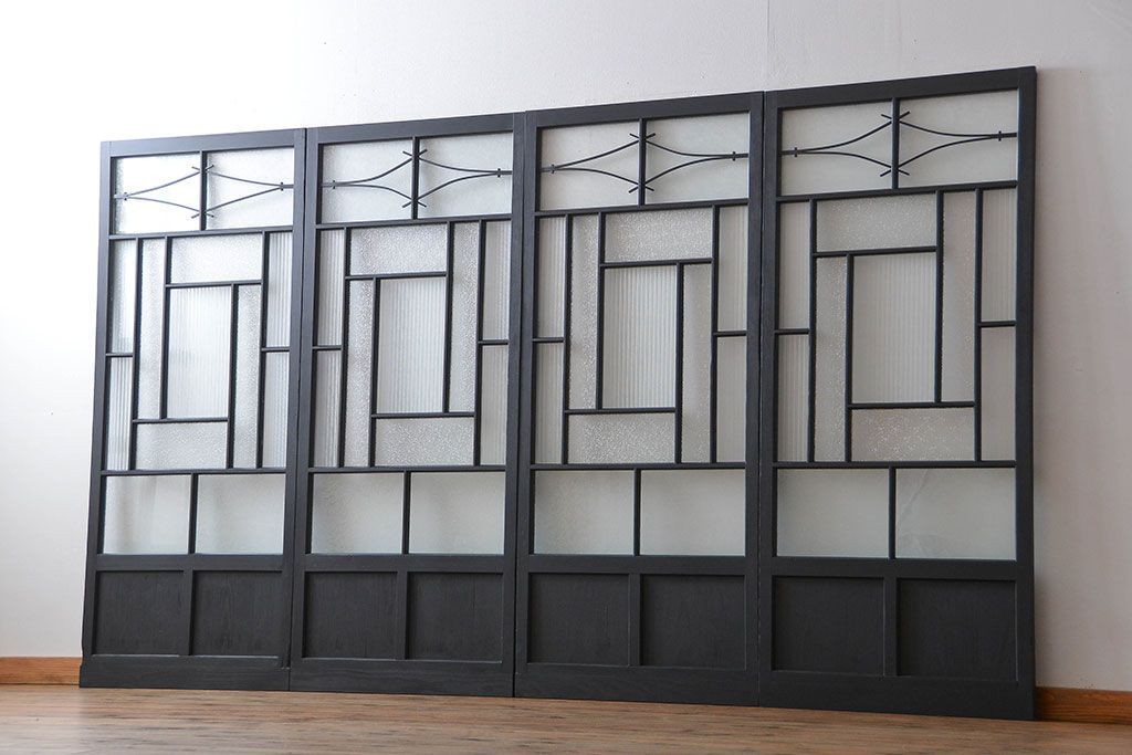 大正ロマン　艶消しブラックペイントの背の高いガラス戸4枚セット(引き戸)