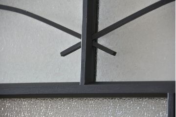 大正ロマン　艶消しブラックペイントの背の高いガラス戸4枚セット(引き戸)