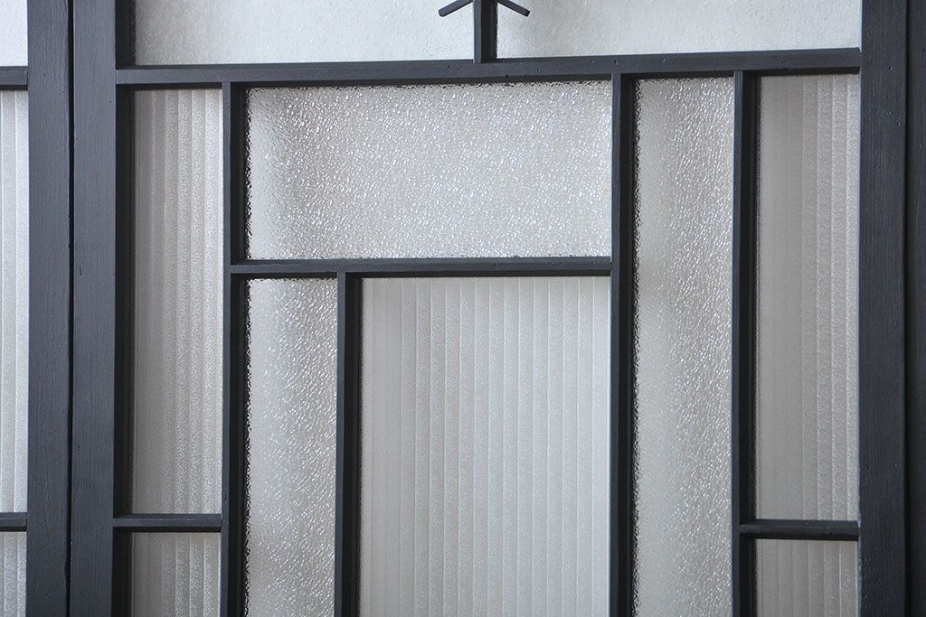 大正ロマン　艶消しブラックペイントの背の高いガラス戸4枚セット(引き戸)