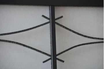 大正ロマン　艶消しブラックペイントの背の高いガラス戸4枚セット(引き戸)