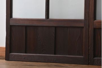 すりガラスと模様ガラス入りガラス戸2枚