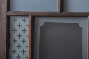 すりガラスと模様ガラス入りガラス戸2枚