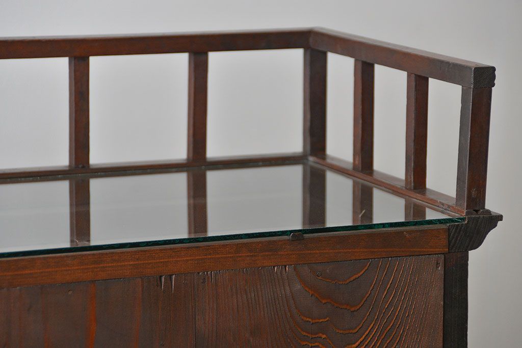 アンティーク家具　大正ロマン 古いタバコ屋のアンティークガラスケース