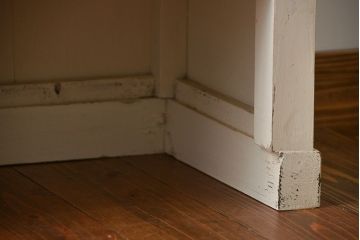 アンティーク家具　引き出し2杯付き　アンティークペイント収納棚