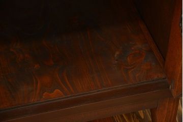 レトロ家具　昭和レトロ モールガラス入り!スリムな縦型脚付き戸棚