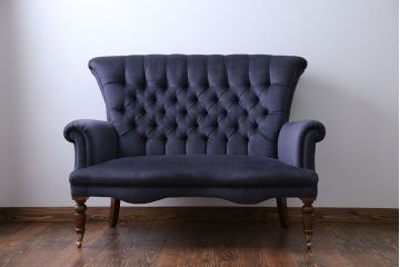 アンティーク家具　イギリスアンティーク 上質!小振りなウィングバック2Pラブソファ(ウイングバックソファ)