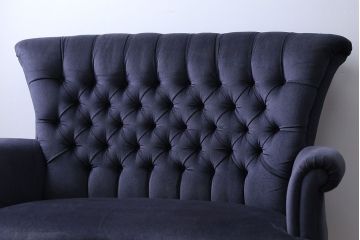 アンティーク家具　イギリスアンティーク 上質!小振りなウィングバック2Pラブソファ(ウイングバックソファ)