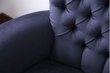 アンティーク家具　イギリスアンティーク 上質!小振りなウィングバック2Pラブソファ(ウイングバックソファ)