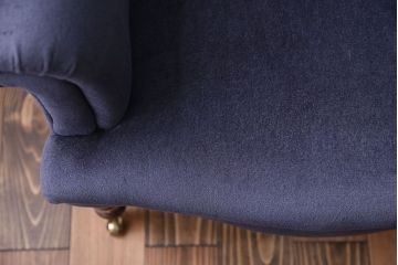 アンティーク家具　イギリスアンティーク 上質!小振りなウィングバック2Pラブソファ(ウイングバックソファ)