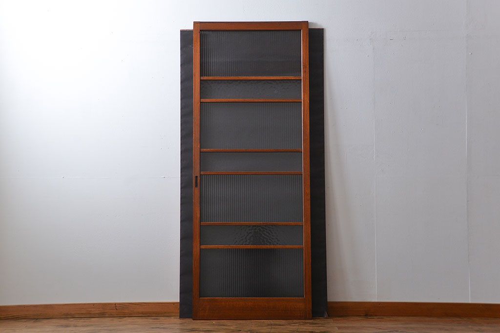 アンティーク　モールガラスとデザインガラス入りのガラス戸