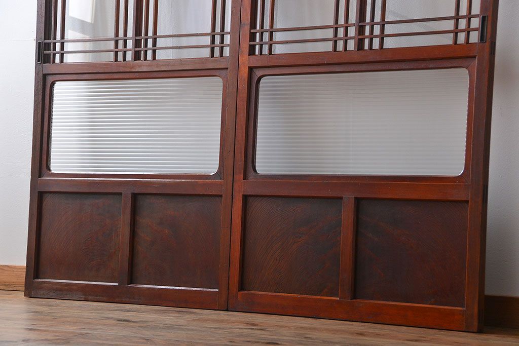 アンティーク お洒落なデザインのガラス格子戸