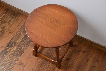 アンティーク家具　イギリスアンティーク オーク材　小さな丸テーブル