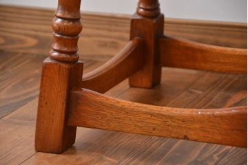 アンティーク家具　イギリスアンティーク オーク材　小さな丸テーブル