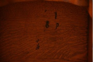 アンティーク家具　イギリスアンティーク オーク材　小さな丸テーブル