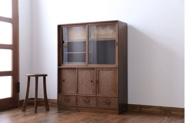 レトロ家具　昭和レトロ 優しい色合いの茶箪笥