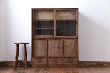 レトロ家具　昭和レトロ 優しい色合いの茶箪笥