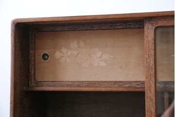 レトロ家具　昭和レトロ 優しい色合いの茶箪笥
