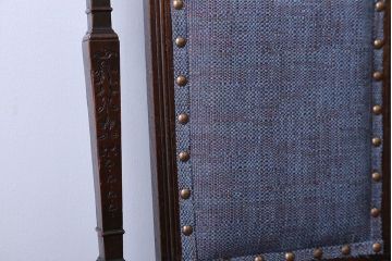 アンティーク家具　特上!イギリスアンティーク　オーク材　彫刻が美麗なチェア