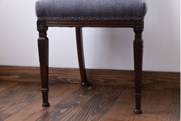 アンティーク家具　特上!イギリスアンティーク　オーク材　彫刻が美麗なチェア