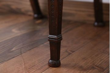 アンティーク家具　特上!イギリスアンティーク　オーク材　彫刻が美麗なチェア