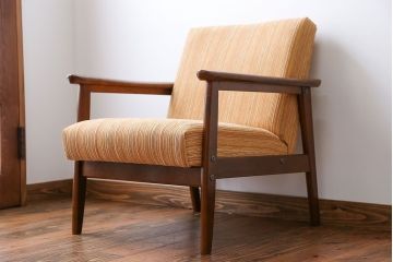 ヴィンテージ家具　1970年代　ビンテージカリモクアームソファ