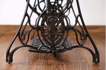 アンティーク家具　イギリスアンティーク オーク材!シンガーミシン脚テーブル(ミシン台)(2)