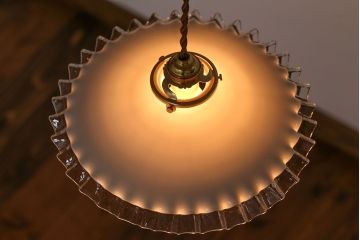 イギリスアンティーク　かわいいフリルシェード照明(3)