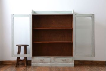 アンティーク家具　アンティーク 気泡ガラス入り!ペイントガラス戸本箱