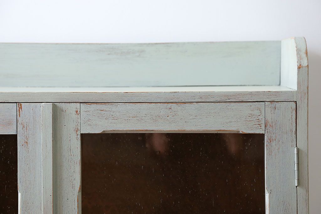 アンティーク家具　アンティーク 気泡ガラス入り!ペイントガラス戸本箱