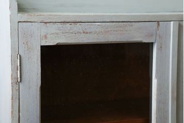 アンティーク家具　アンティーク 気泡ガラス入り!ペイントガラス戸本箱