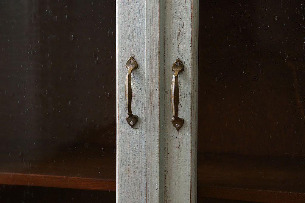 アンティーク家具　アンティーク 気泡ガラス入り!ペイントガラス戸本箱