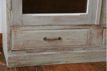 アンティーク家具　アンティーク 気泡ガラス入り!ペイントガラス戸本箱