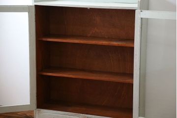 アンティーク家具　アンティーク 気泡ガラス入り!ペイントガラス戸本箱