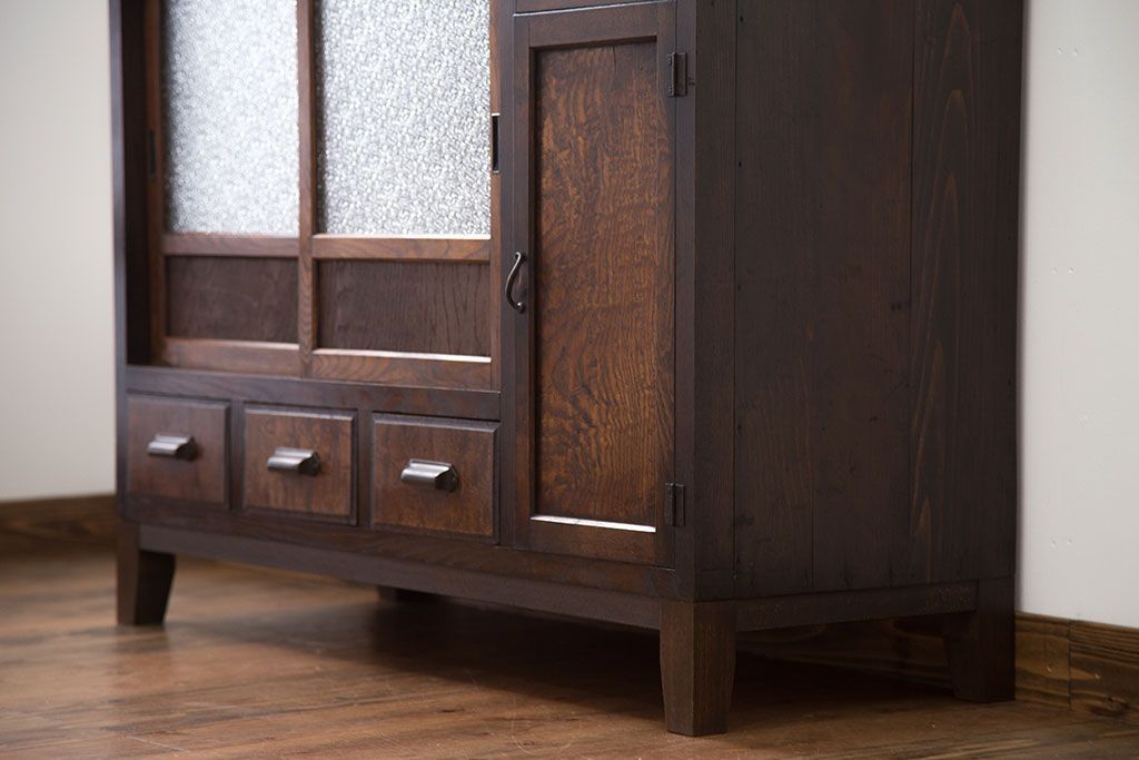 レトロ家具　昭和レトロ ダイヤガラス入りキッチンキャビネット