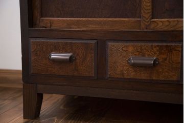 レトロ家具　昭和レトロ ダイヤガラス入りキッチンキャビネット