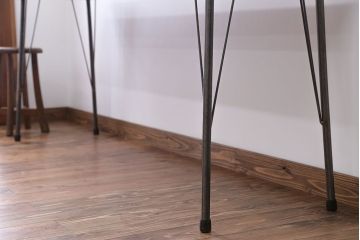 アンティーク家具　 天板一枚板　古材を使った鉄脚テーブル(3)