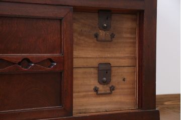 アンティーク家具　古民具・骨董 前面桜材と欅材の帳場箪笥(時代箪笥)(2)